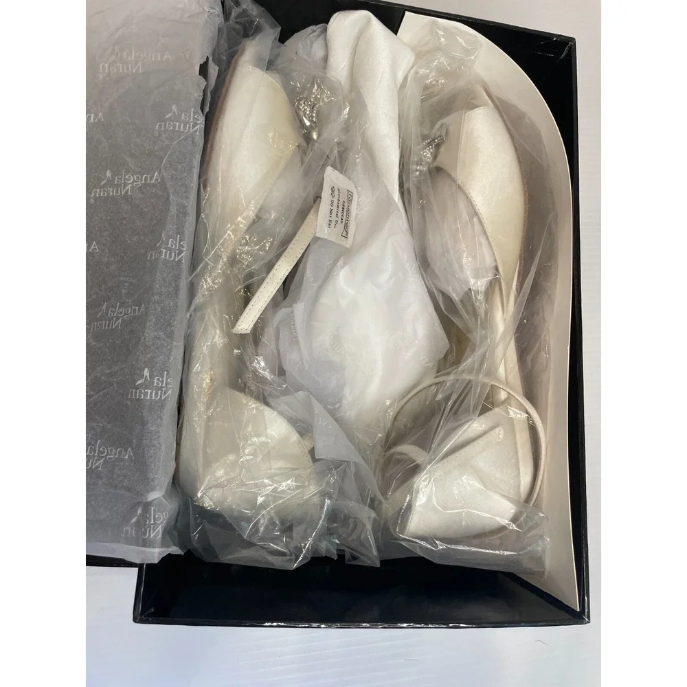 Angela Nuran Audrey Dyeable Silk Tiny Wedge Shoes White Size US 8‎ MSRP $345 NIB